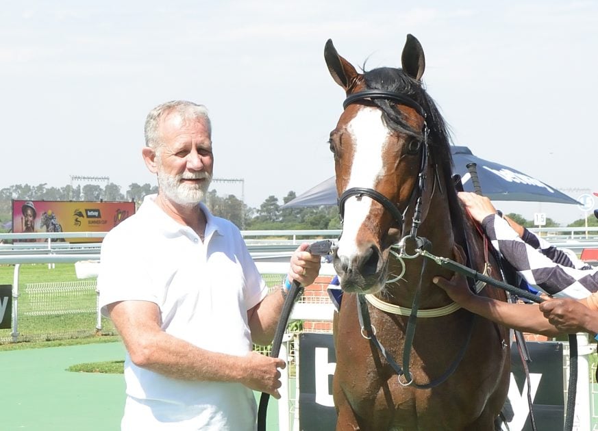 The Equator is supplemented to the Met